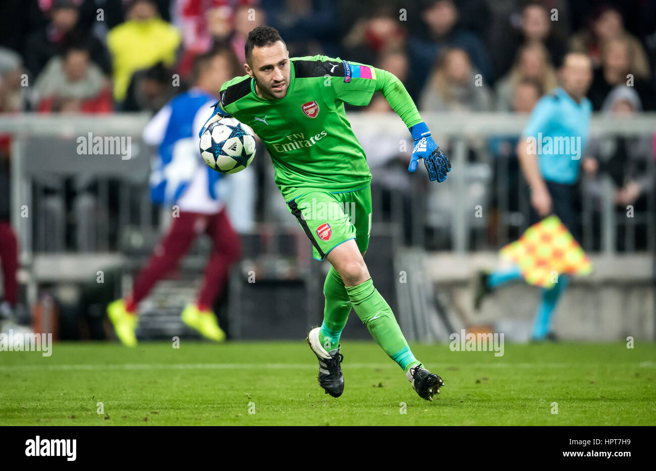 München, Deutschland. 15. Februar 2017. Arsenals Torhüter David Ospina, fotografiert während der UEFA Champions League Runde der 32 Fußballspiel zwischen FC Bayern München und FC Arsenal London in der Allianz Arena in München, Deutschland, 15. Februar 2017. -KEIN Draht-SERVICE - Foto: Thomas Eisenhuth/Dpa-Zentralbild/ZB/Dpa/Alamy Live News Stockfoto