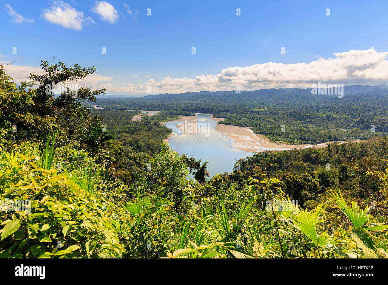 Peru, Amazonien, Blick auf Rio Madre de Dios vom Mirador Atalaya Stockfoto