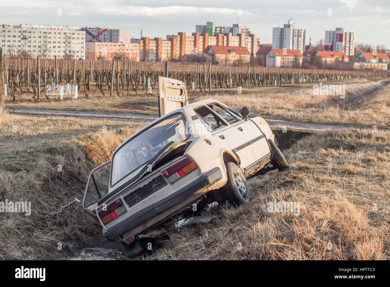 abgestürztes Auto Stockfoto