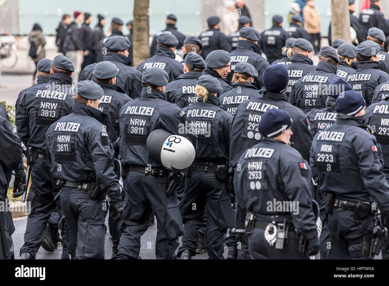 Deutschen Riot-Polizei-Einheit während einer Demonstration in Dortmund, Deutschland, Stockfoto