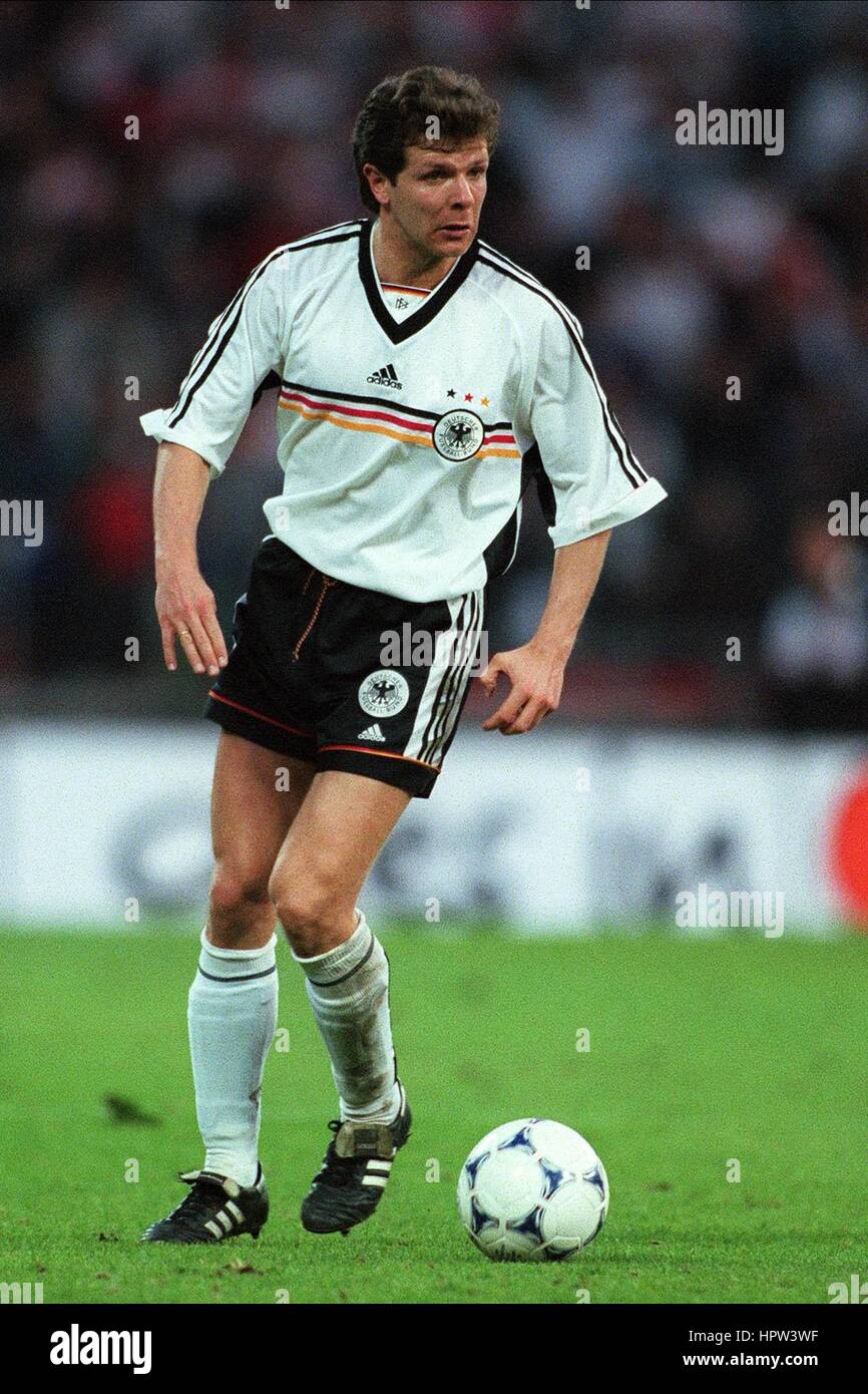 ANDREAS MOLLER Deutschland & BORUSSIA DORTMUND FC 24. April 1998 Stockfoto