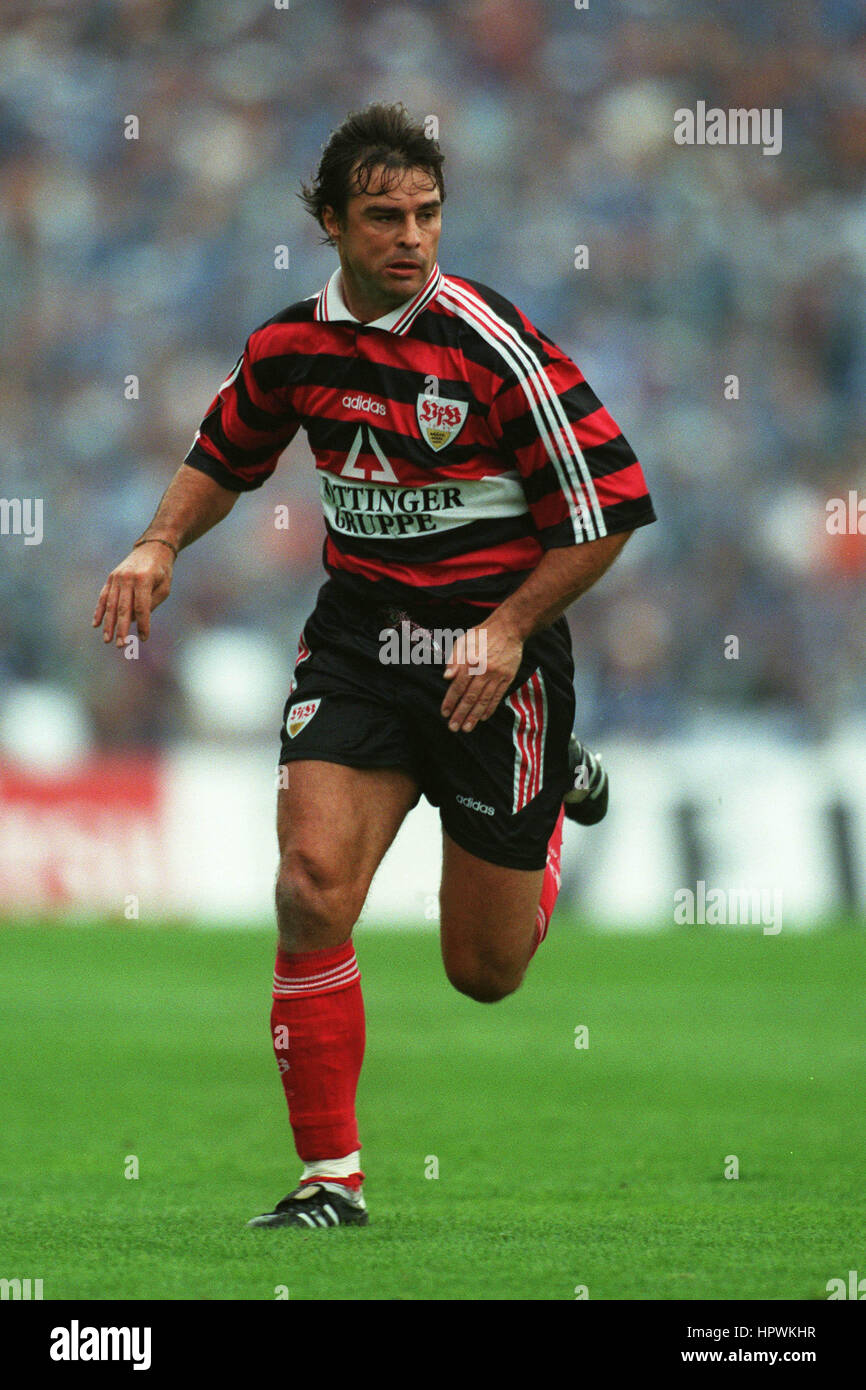 THOMAS BERTHOLD VFB STUTTGART 25. August 1998 Stockfoto