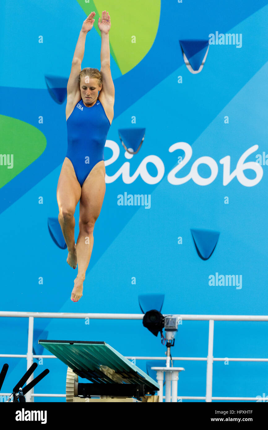 Rio De Janeiro, Brasilien. 14. August 2016 konkurriert Abigail Johnston (USA), in dem Frauen Tauchen Sprungbrett 3-Meter-Finale bei den Olympischen Sommerspielen 2016. © Pau Stockfoto