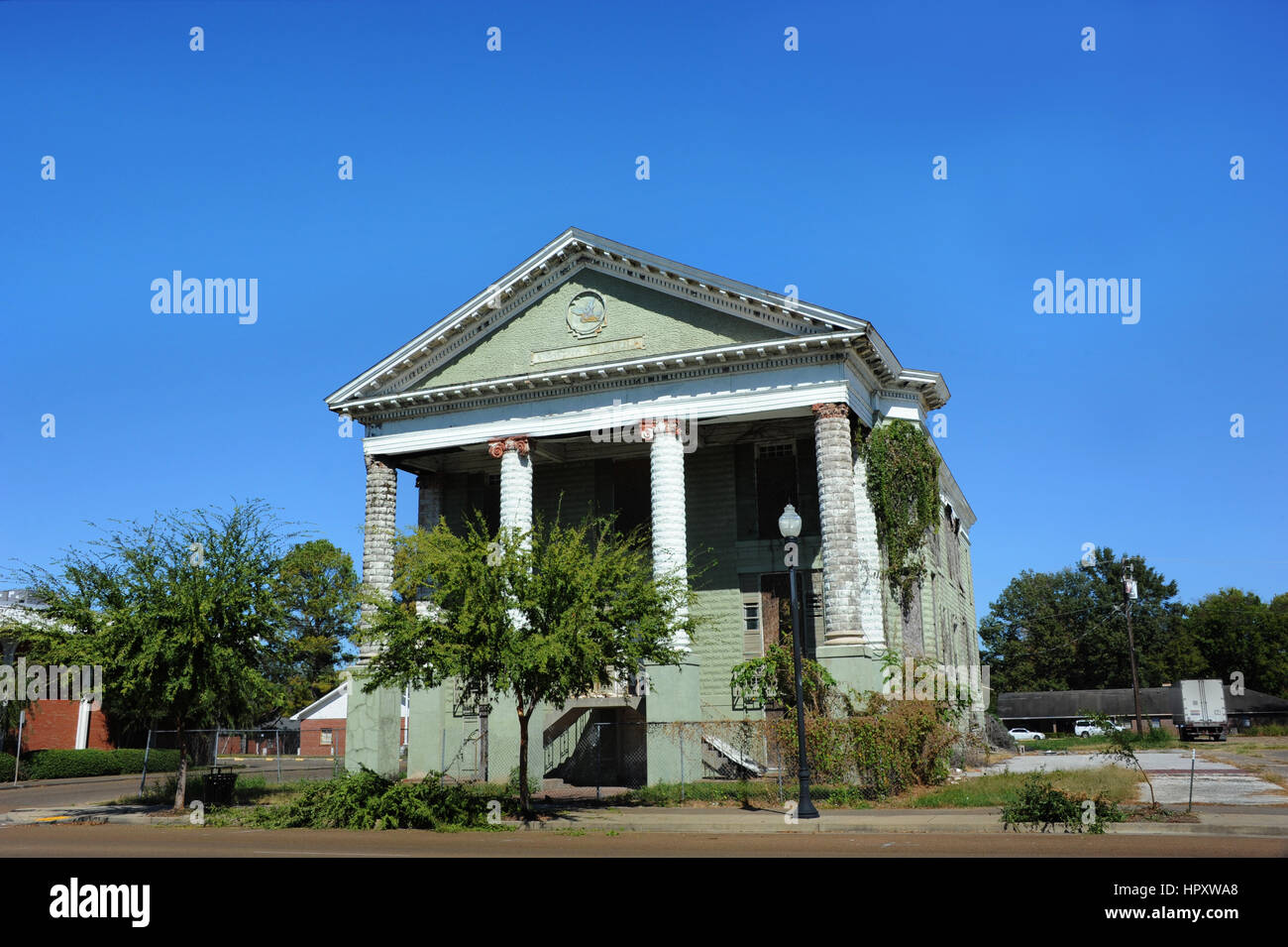 Elk Lodge, auch bekannt als die alte Greenville Cotton Pickers Lodge, ist Neo-klassischen Architektur.  Gebäude aufgegeben und in einem schlechten Zustand in der Innenstadt von G Stockfoto