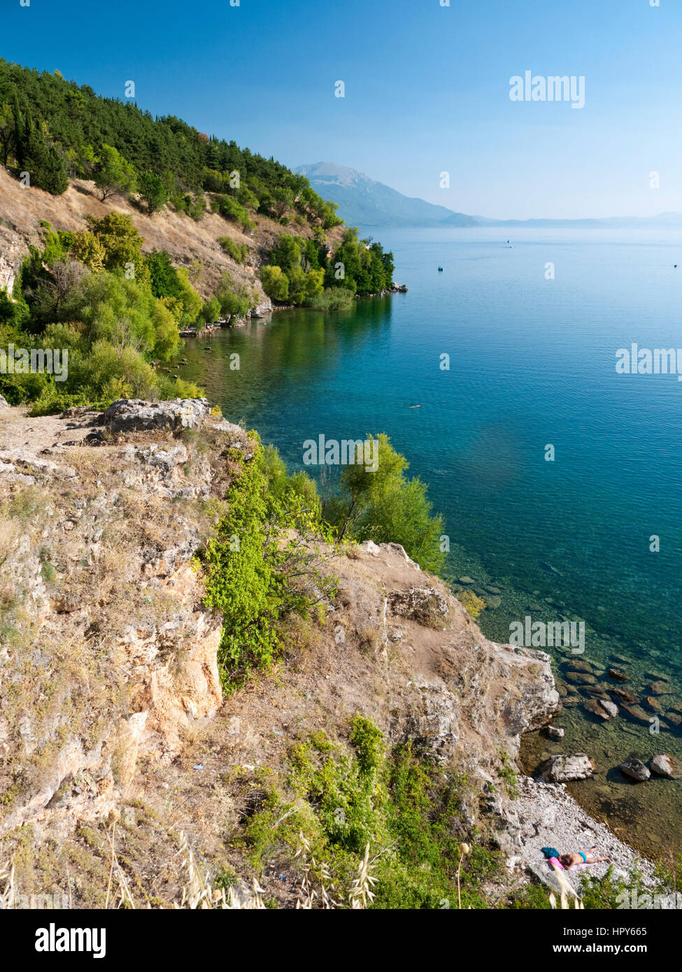 UNESCO-geschützte Ohrid-See von der Festung Hügel außerhalb der Stadt Ohrid Stockfoto