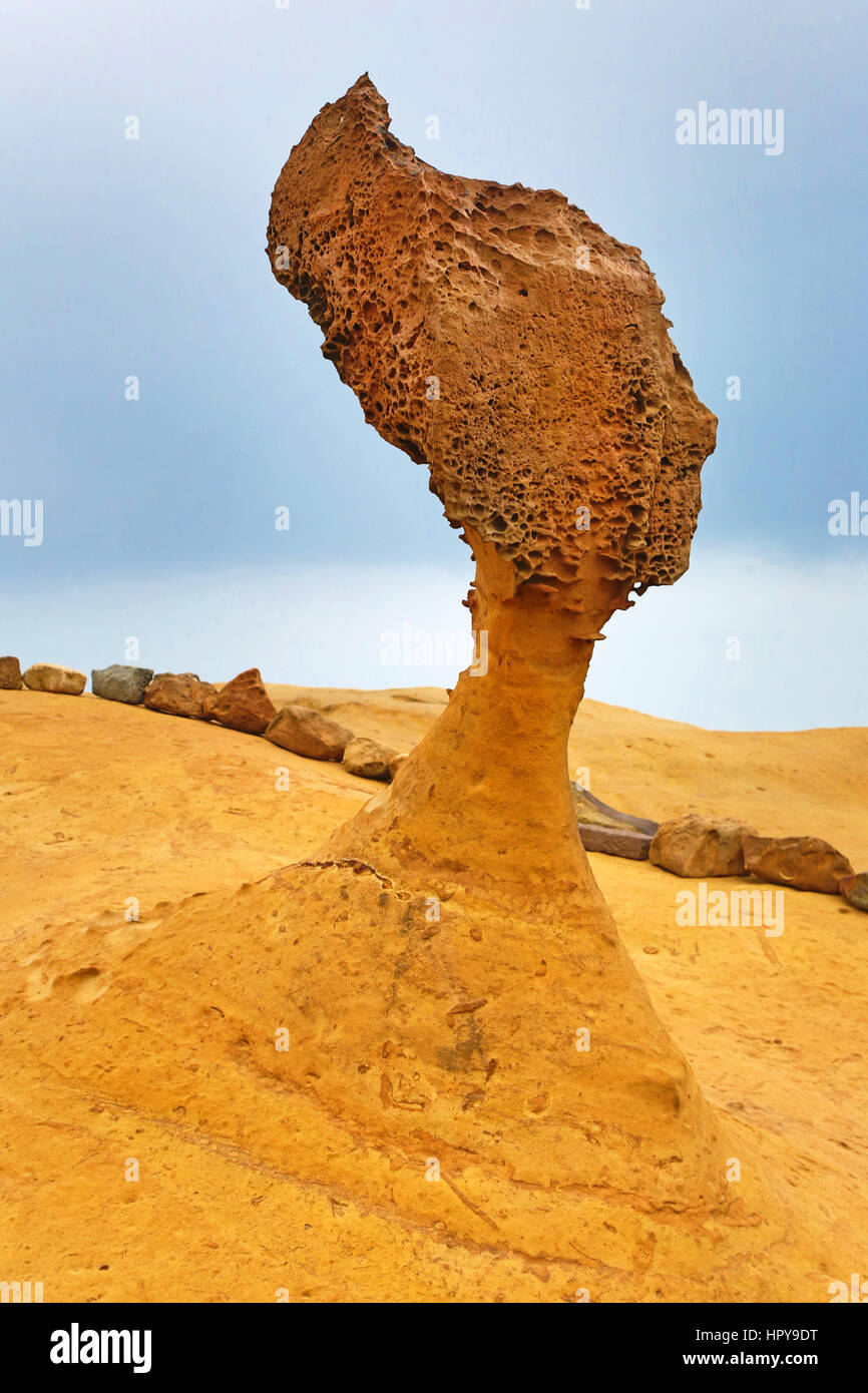Kopf der Königin rock Formation in Yehliu GeoPark, Teil der Daliao Miaocene Bildung in Wanli in Taiwan Stockfoto