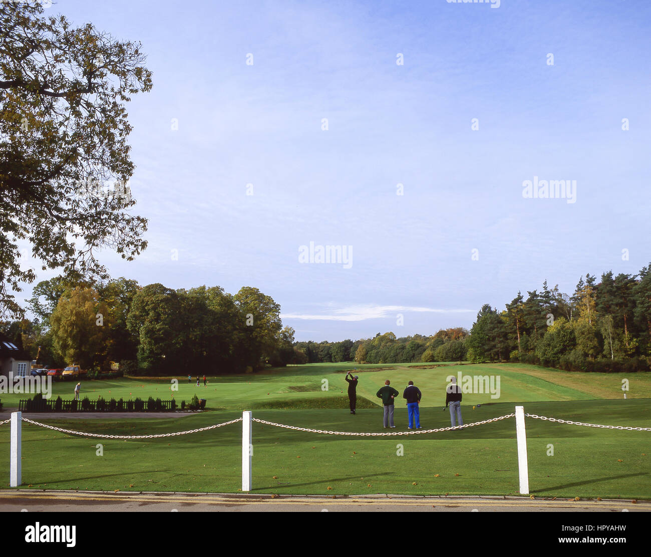 Ersten Abschlag auf der Wentworth Golf Club & Kurort, Virginia Water, Surrey, England, Vereinigtes Königreich Stockfoto