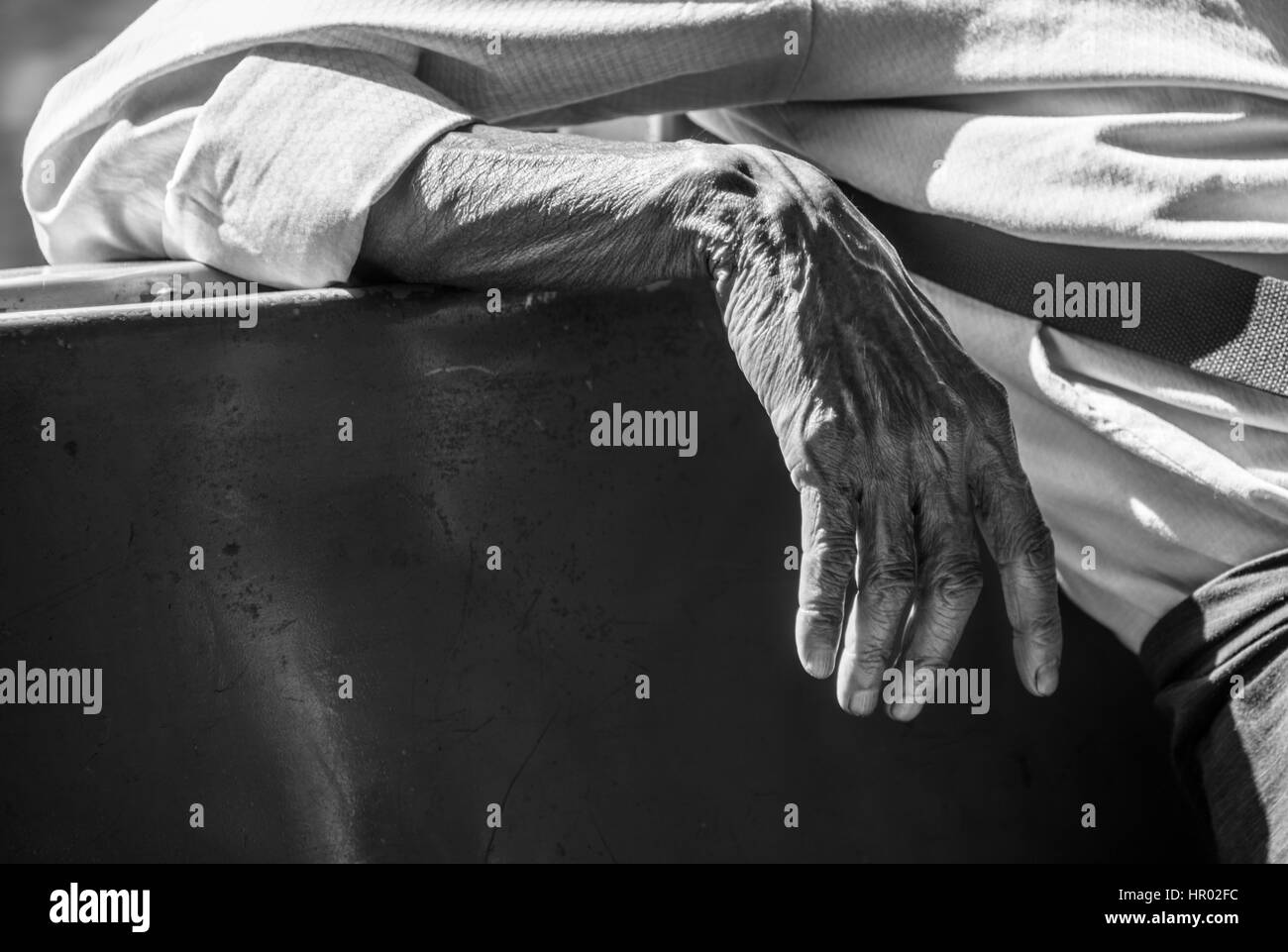 Hand eines alten Mannes, Yangon, Myanmar Stockfoto