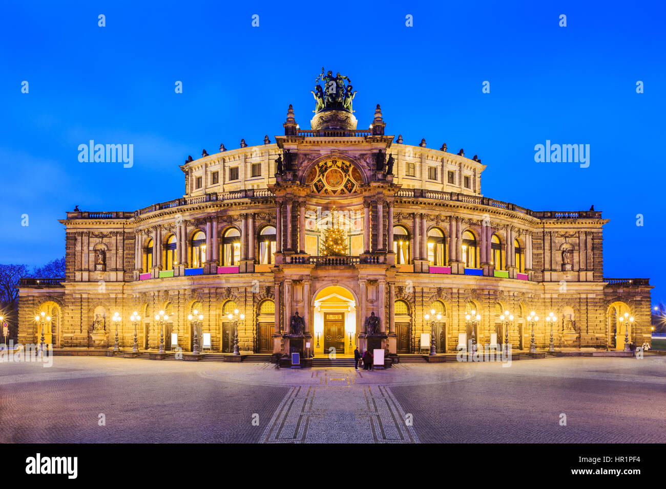 Dresden, Deutschland. Die Semperoper - das Opernhaus des sächsischen Staates. Stockfoto