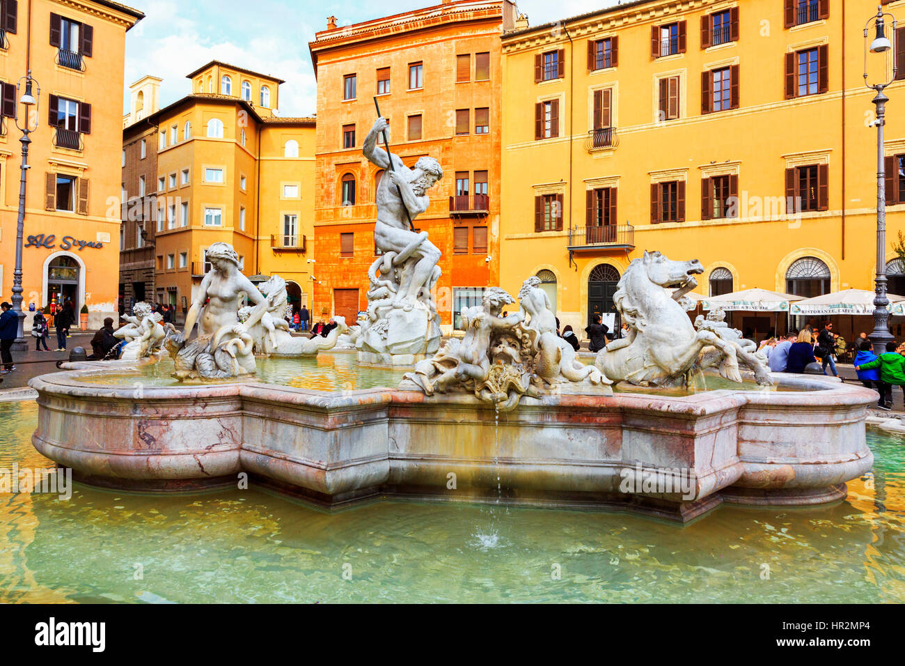 Wasser-Brunnen auf der Piazza Navona, Roma, Italien Stockfoto