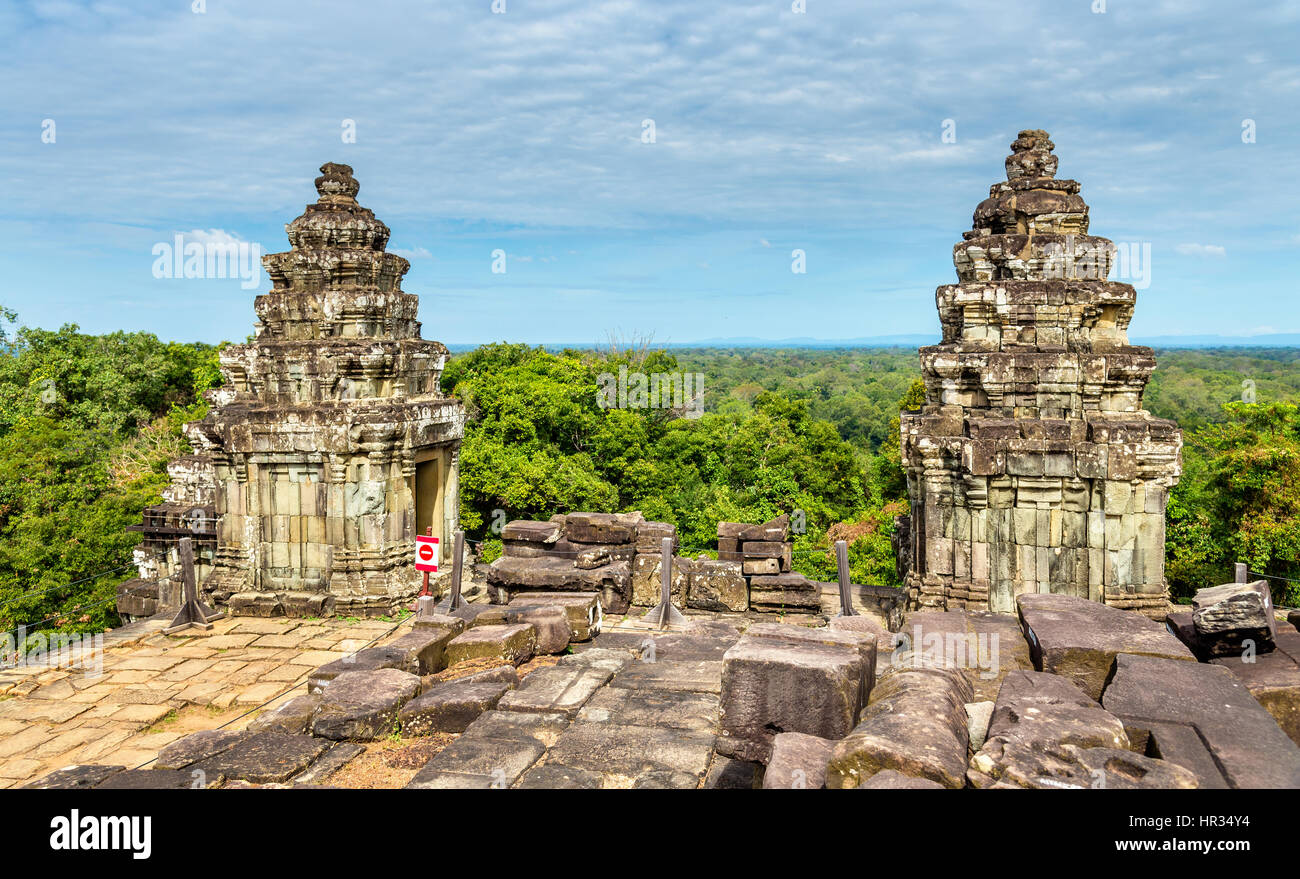 Phnom Bakheng, eine hinduistische und buddhistische Tempel in Angkor Wat - Kambodscha Stockfoto