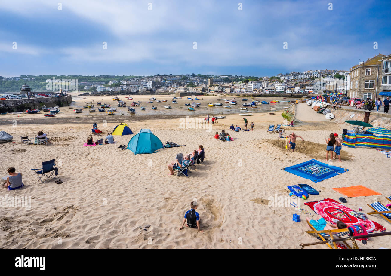 Vereinigtes Königreich, Süd-West-England, Cornwall, St Ives, von St Ives Harbour Beach anzeigen Stockfoto