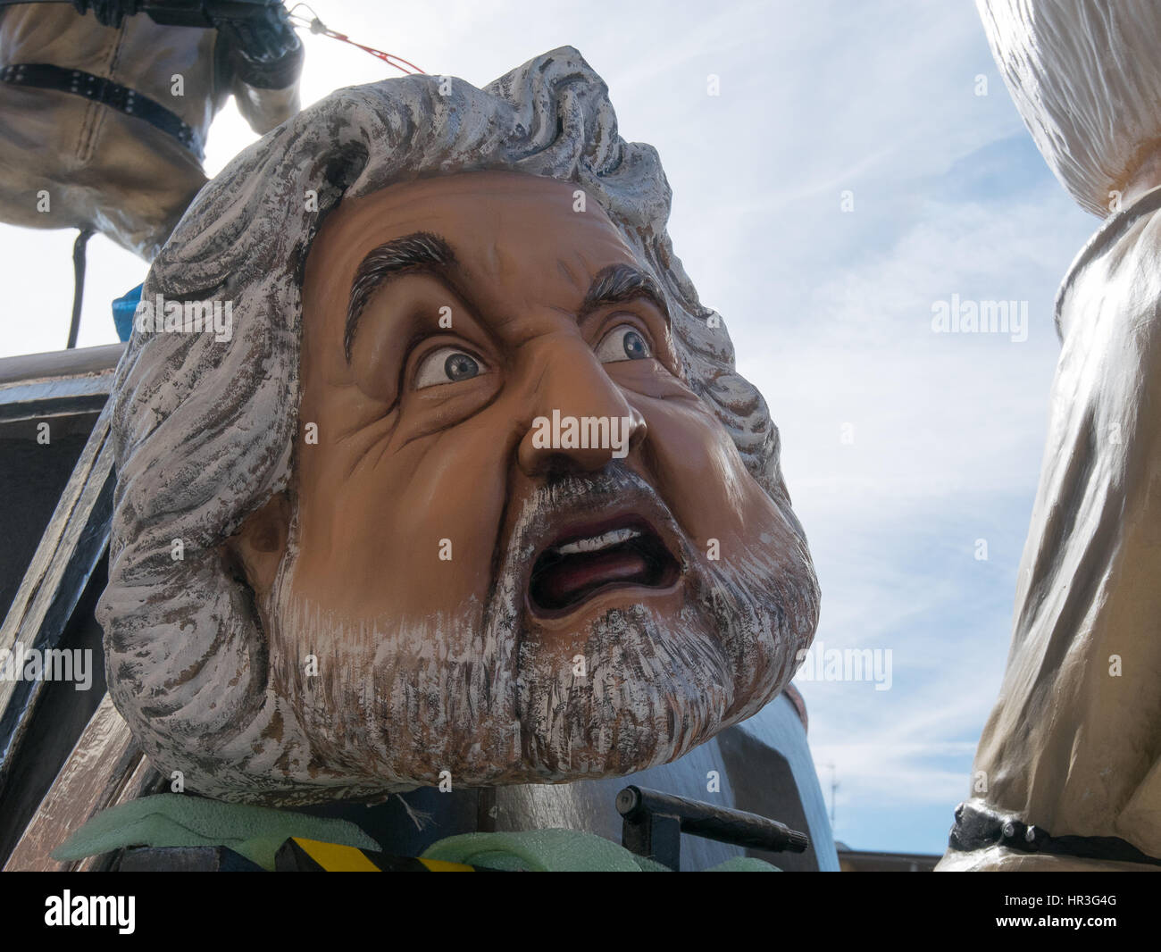 Viareggio, Italien. 26. Februar 2017.  allegorische Schwimmer am Karneval von Viareggio statt 26. Februar 2017 Credit: Landschaft von Sardinien/Alamy Live News Stockfoto