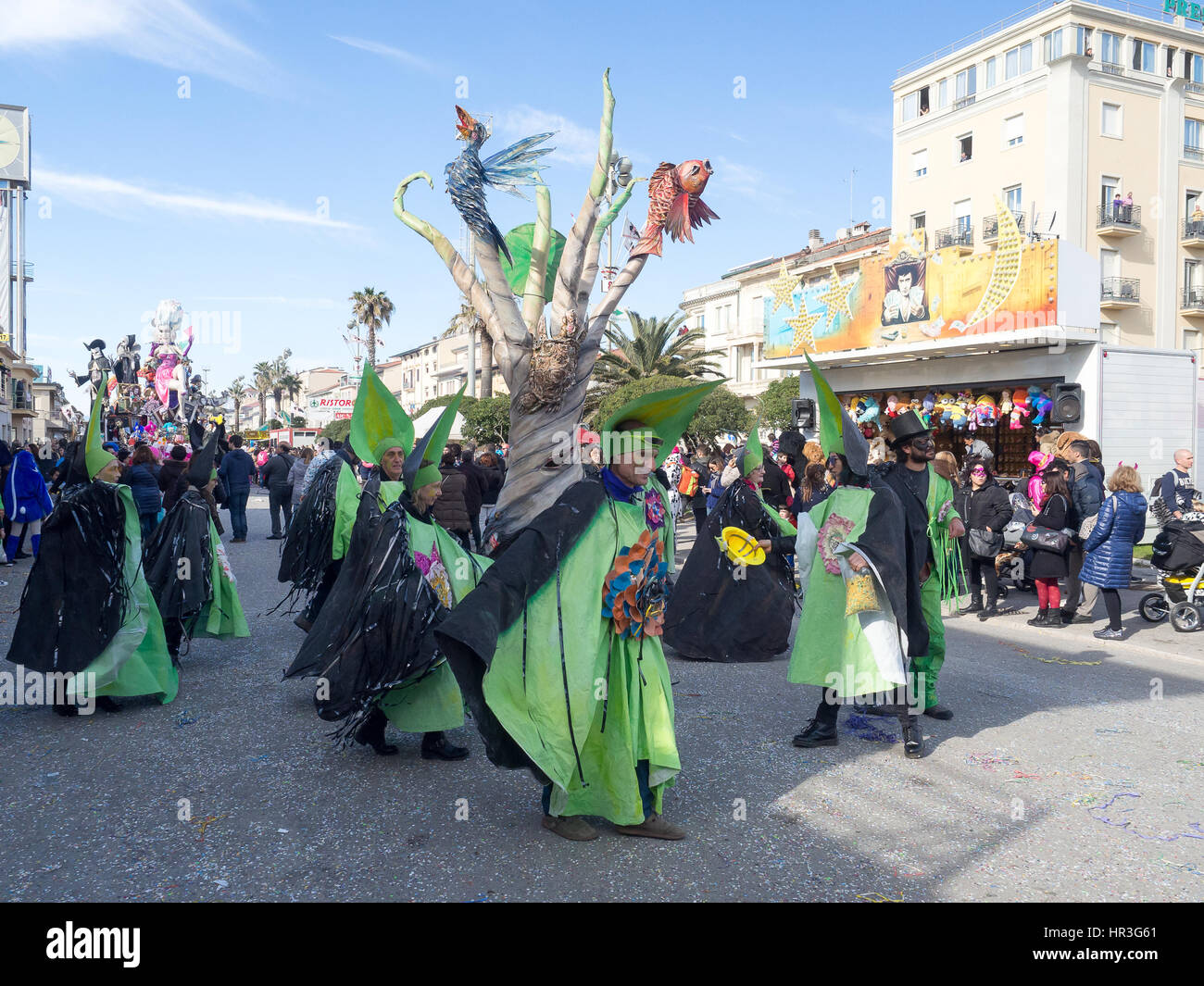 Viareggio, Italien. 26. Februar 2017.  allegorische Schwimmer am Karneval von Viareggio statt 26. Februar 2017 Credit: Landschaft von Sardinien/Alamy Live News Stockfoto