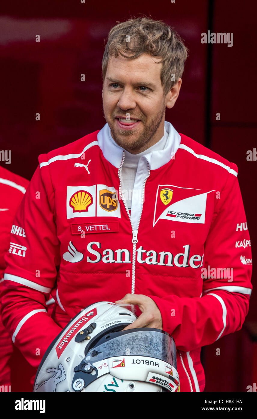 Bracelona, Deutschland. 27. Februar 2017. Deutsche Formel1 pilot Sebastian Vettel Ferrari in der Formel1 pre-Season Tests auf der Rennstrecke Circuit de Catalunya in Bracelona, Deutschland, 27. Februar 2017 zu sehen. Die neue Formel1 Saison startet am 26. März 2017 in Australien. Foto: Jens Büttner/Dpa-Zentralbild/Dpa/Alamy Live News Stockfoto