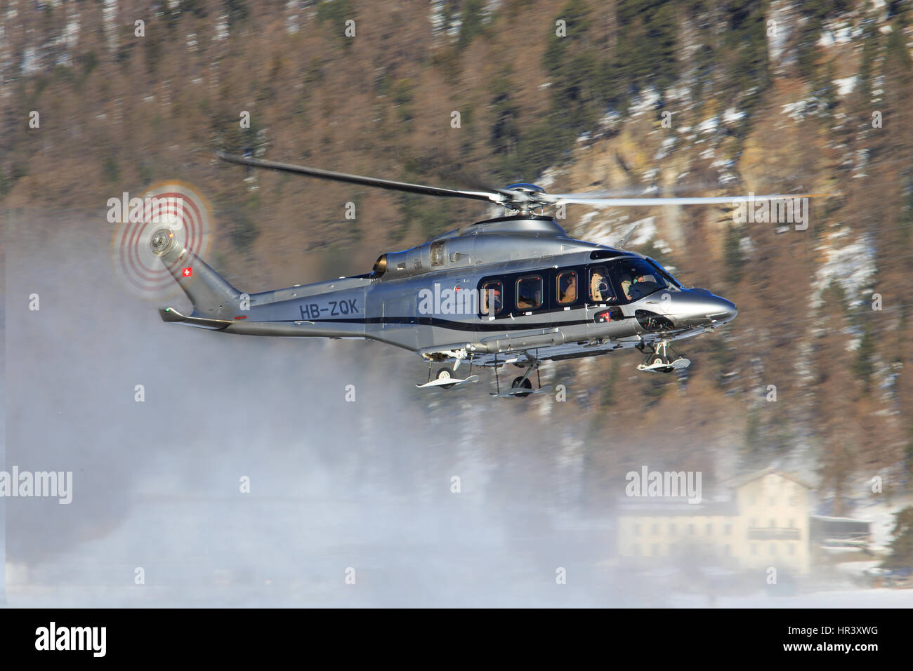 Samedan/Switzerlad: AW139 am Engadin Airport in Samedan/Schweiz 18.02.2017 Stockfoto
