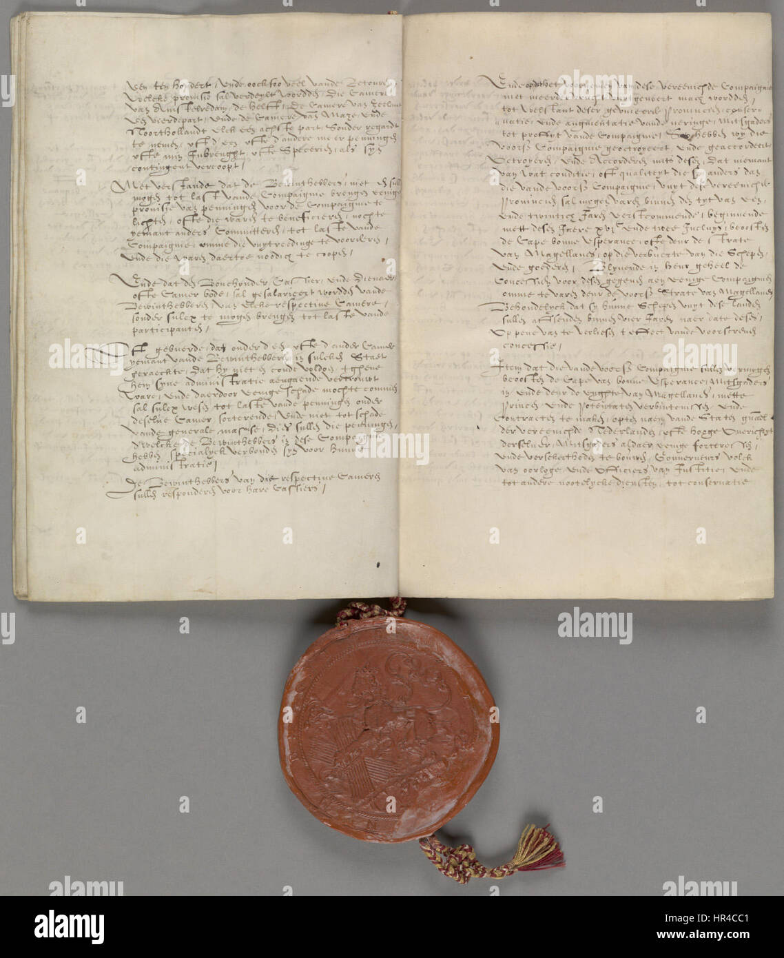 Das Dokument von NL-HANA 1.04.02 1 14 ist ein historisches Dokument, das im niederländischen Institut für Ton und Vision gespeichert ist. Es bietet Einblicke in Archivmaterial aus der niederländischen Geschichte. Die Sammlung umfasst verschiedene Aspekte des niederländischen Kulturerbes, einschließlich politischer, sozialer und künstlerischer Entwicklungen. Dieses Dokument liefert wertvolle Informationen für Historiker und Forscher, die die Vergangenheit der Niederlande studieren. Stockfoto