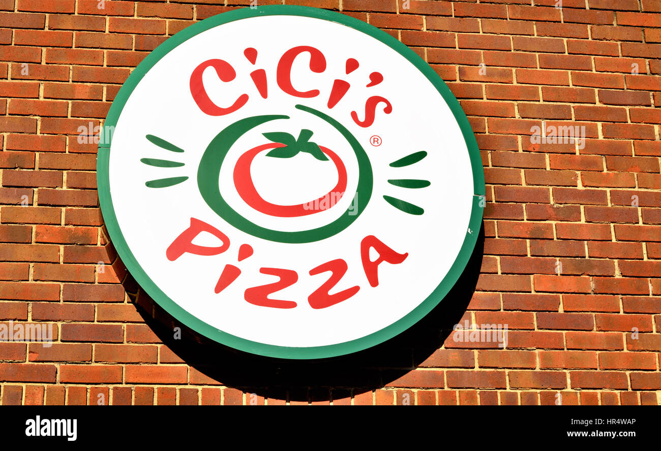 Cici es Pizza Schild an roten Backsteinmauer Stockfoto