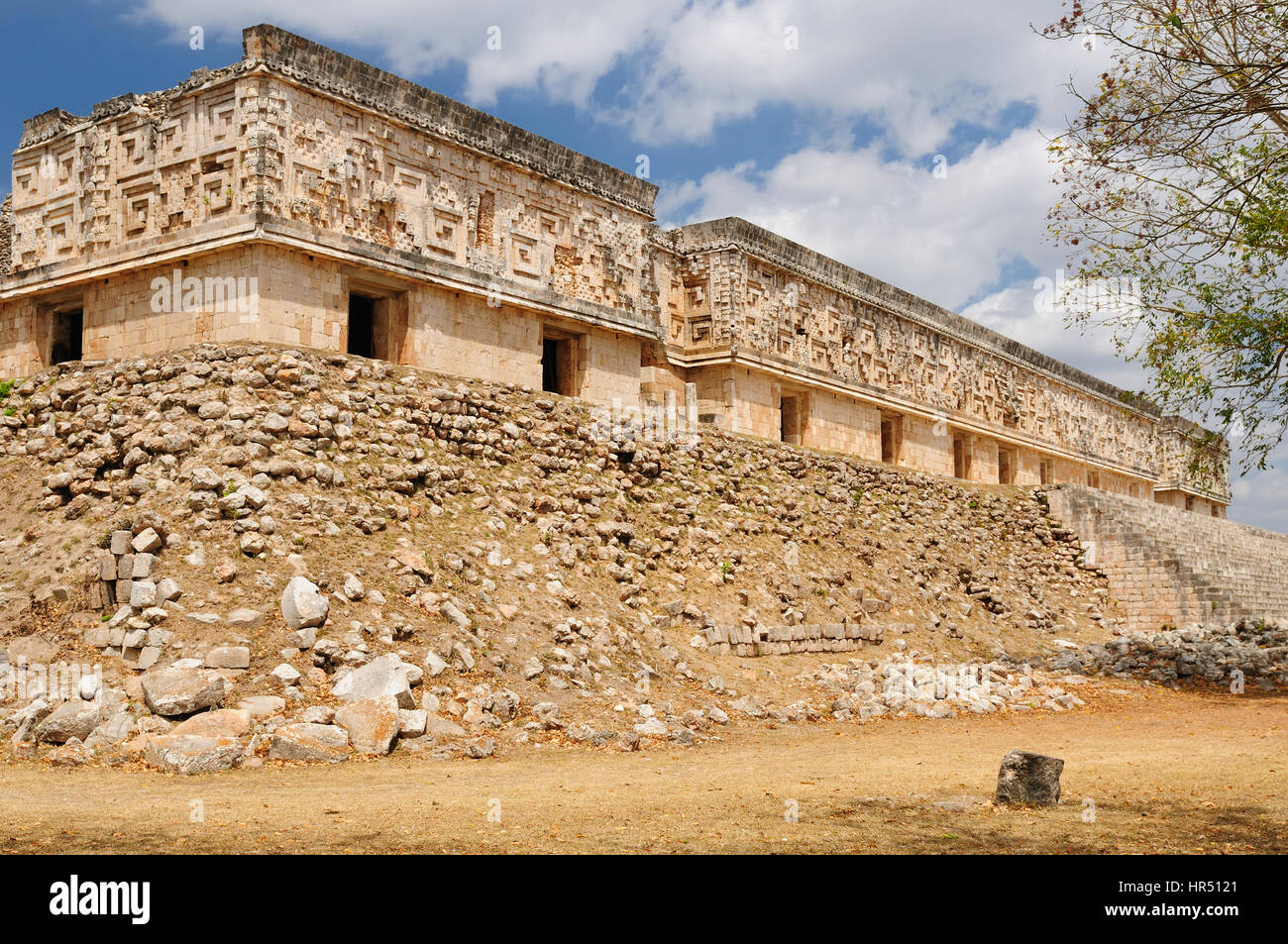 Mexiko, Uxmal Maya-Ruinen ist die archäologische Stätte von größter Relevanz in der Puuc-Route. Bekannt für die schöne Friese seine Gebäude facad Stockfoto