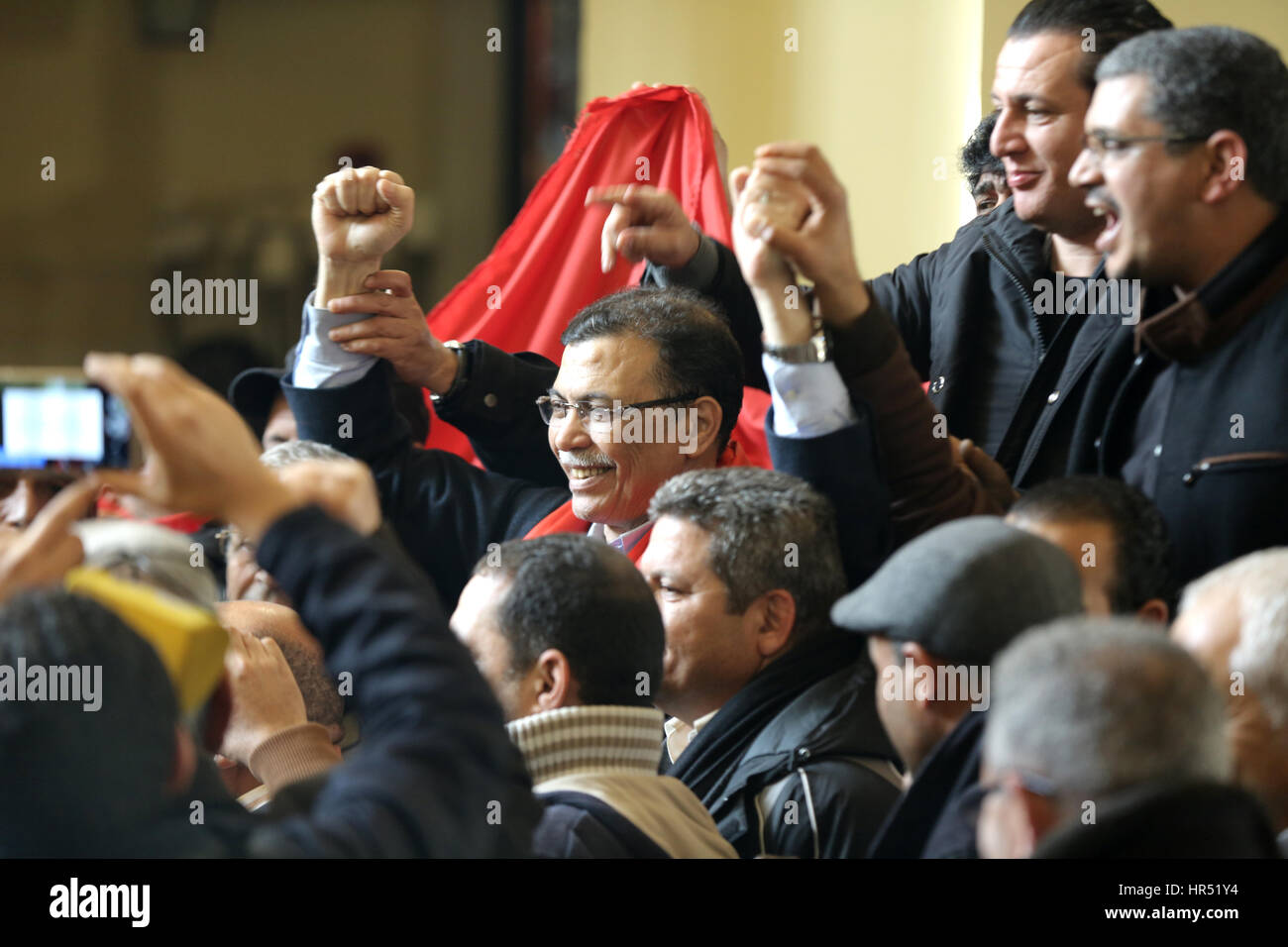 Noureddine Taboubi ist der neue Generalsekretär der Gewerkschaft Tunesiens UGTT, nach der Arbeit des 23. Kongresses der Gewerkschaftsdachverband des Landes gewählt. Auf dem Kongress wurde Naima Hammami als erste Frau in der Geschichte der UGTT, hol Stockfoto