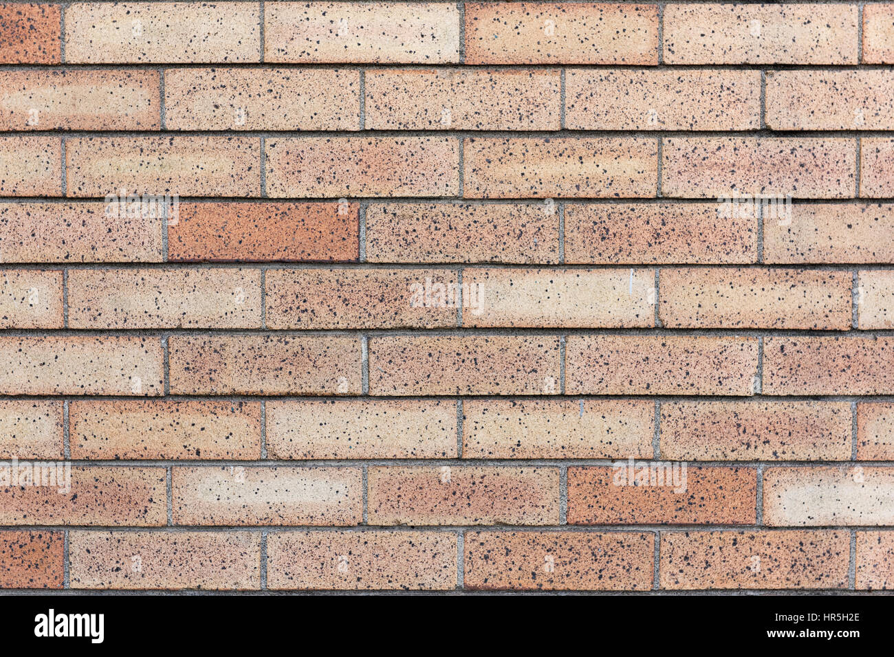Gelbe, bunte Mauer. Stockfoto