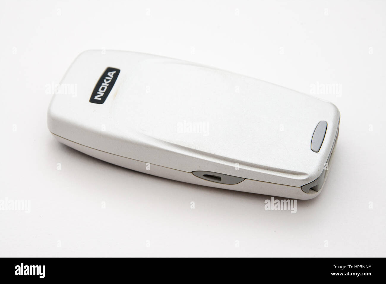 Rom, Italien - 2. Februar 2013: Alte Nokia-Handy isoliert auf weißem Hintergrund Stockfoto