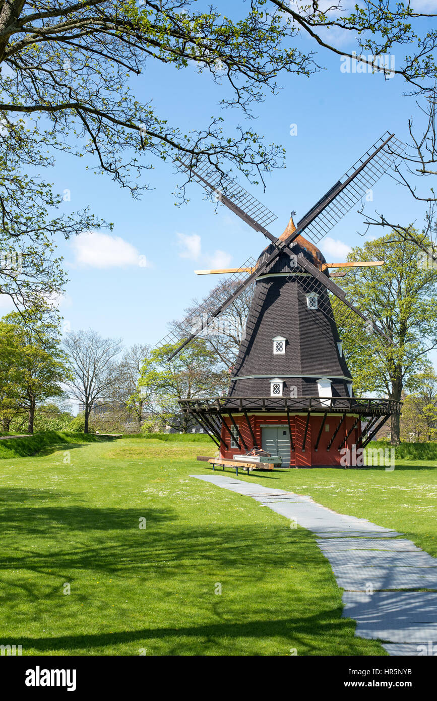 Kopenhagen, Dänemark - 14. Mai 2015: Windmühle in Kastellet Festung, Kopenhagen, Dänemark. Stockfoto