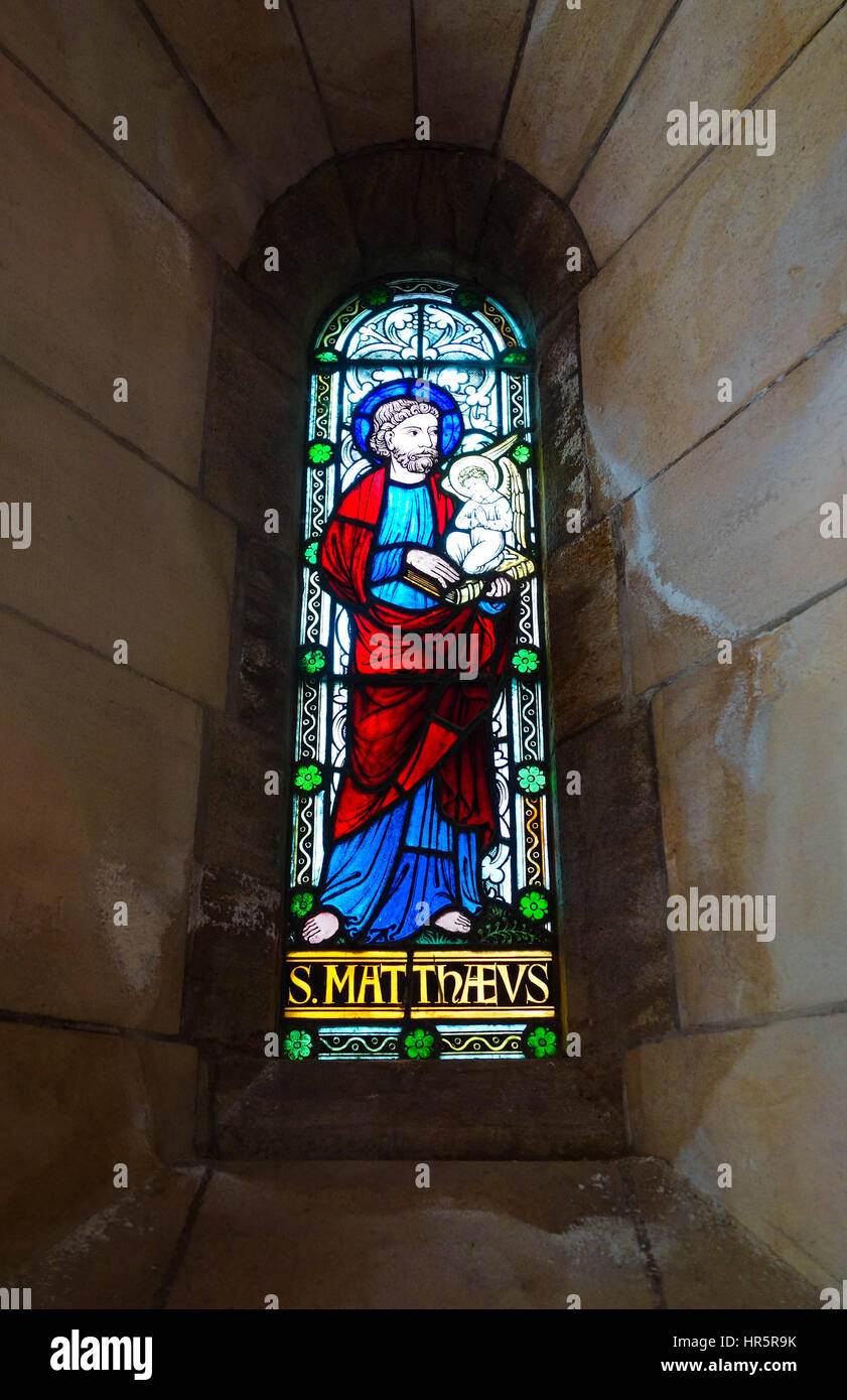 Glasmalerei von St. Matthæus (Matthäus) Evangelist Buckfast Abbey Devon England UK Stockfoto