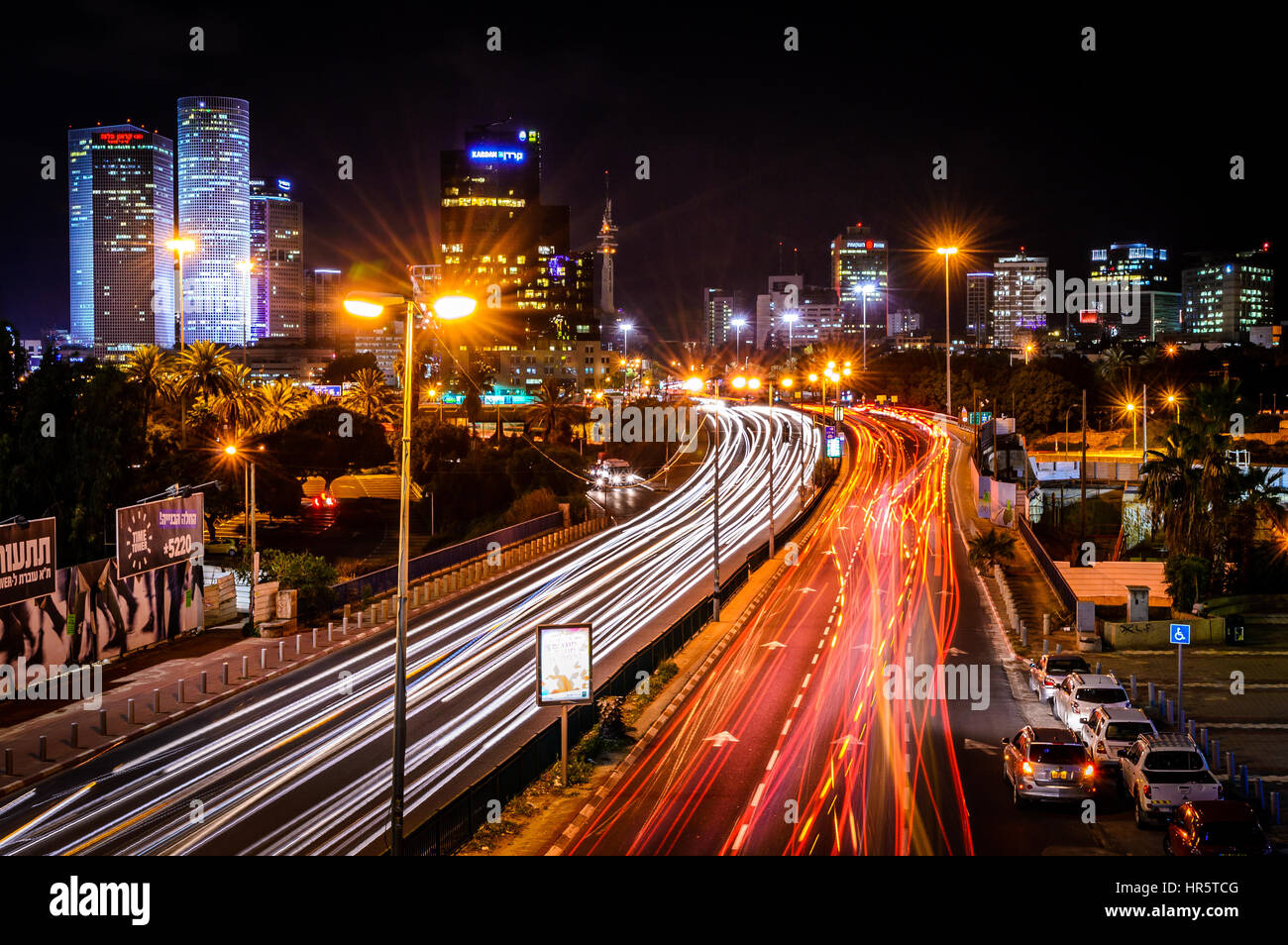 Tel Aviv-Stadt bei Nacht Israel Stockfoto