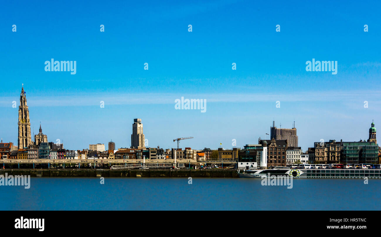 Panoramablick über die Skyline der Stadt Antwerpen in Belgien Stockfoto