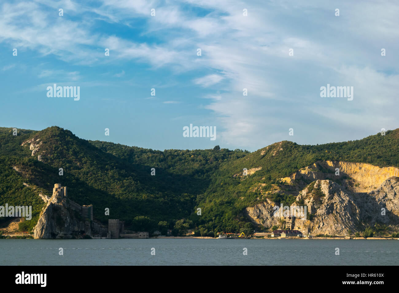 Atemberaubende Landschaft Donautal, Dubova, Rumänien und Serbien Grenze, Cazanele Mari, Osteuropa Stockfoto