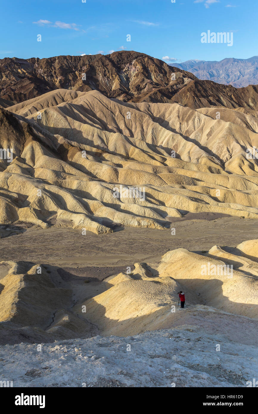 Menschen, Fotografen, Wanderer, Zabriskie Aussichtspunkt Zabriskie Point, Death Valley Nationalpark, Death Valley, Kalifornien, USA, Nordamerika Stockfoto