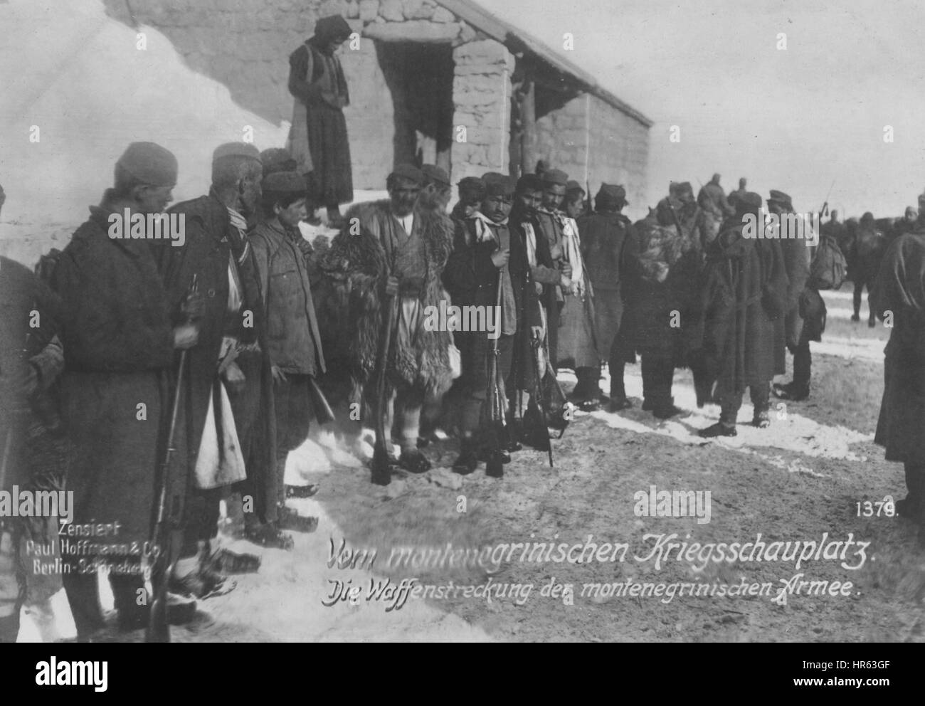 Ersten Weltkriegs deutsche fotografische Ansichtskarte ein Denkmal in Montenegro, 1915. Von der New York Public Library. Stockfoto