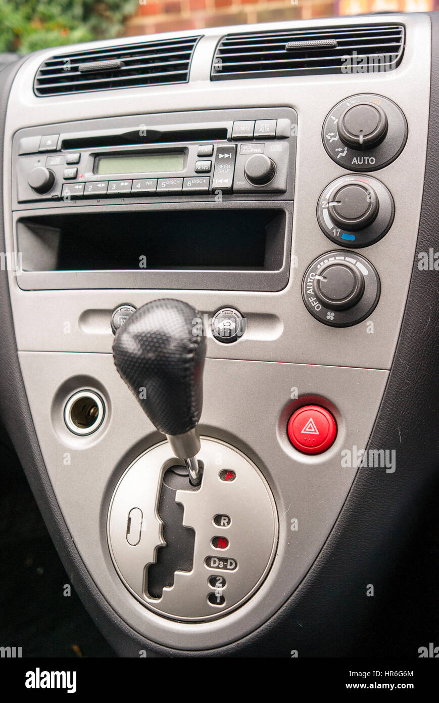 Control-Panel in einem Honda Civic-Auto von 2002 Stockfoto