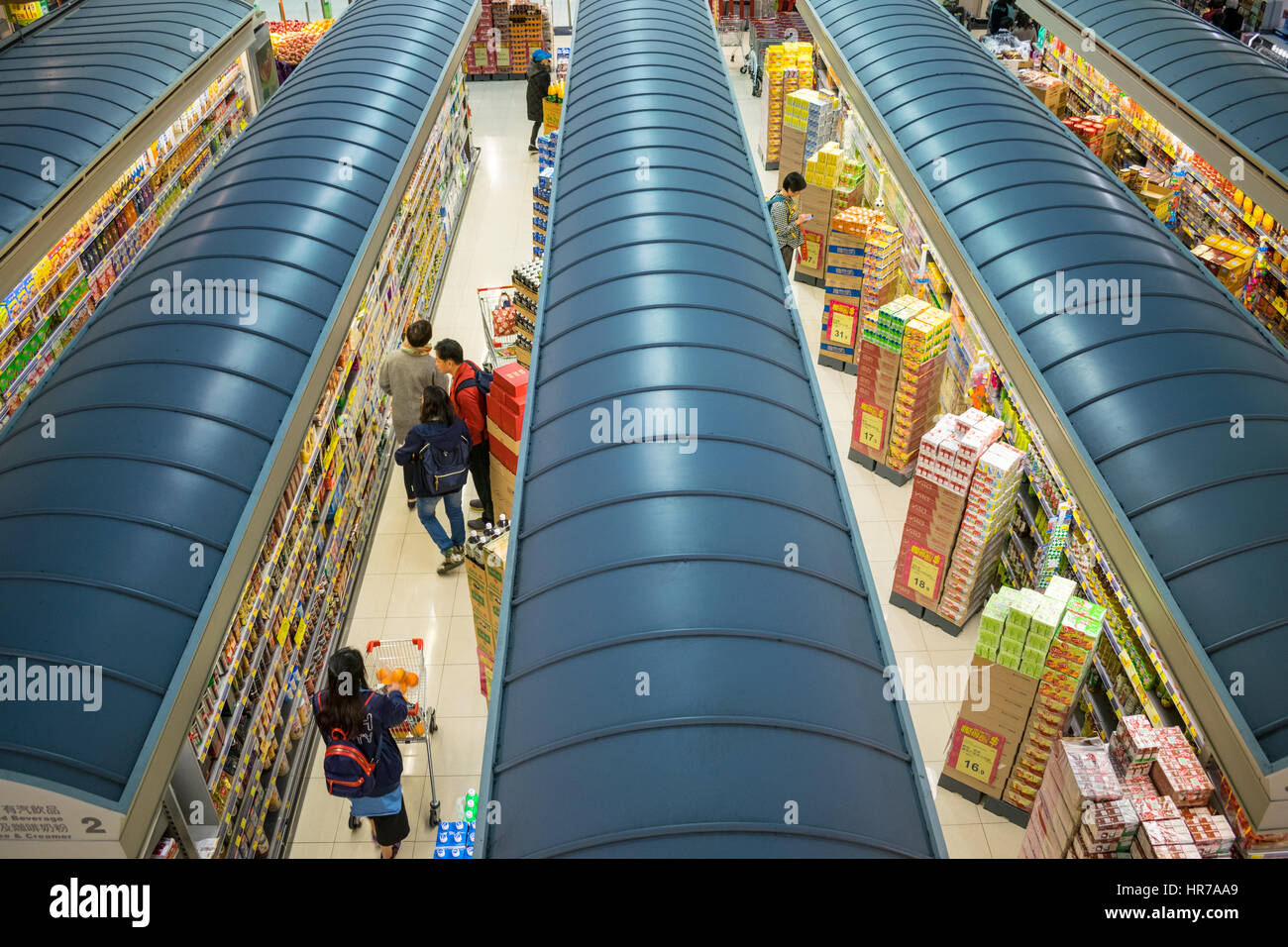 Supermarkt Gänge in Hongkong von oben gesehen Stockfoto