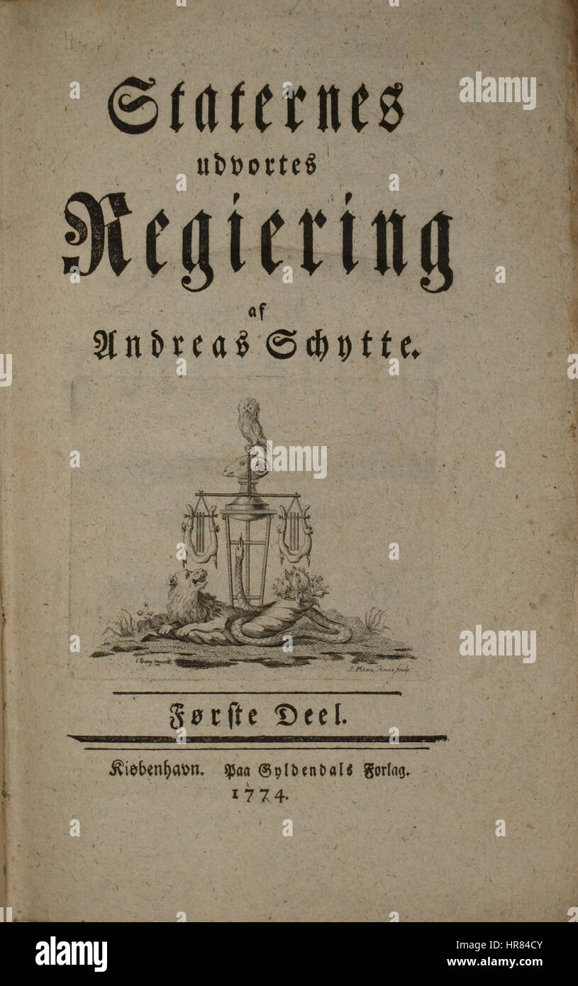 "Staternes udvortes Regiering" ist Dänisch für "die Außenpolitik der Staaten". Dieser Begriff bezieht sich auf eine Diskussion oder Analyse der diplomatischen Beziehungen und Außenpolitik zwischen staaten während eines bestimmten Zeitraums, wobei der Schwerpunkt auf internationalen Interaktionen und politischen Entscheidungen liegt. Stockfoto