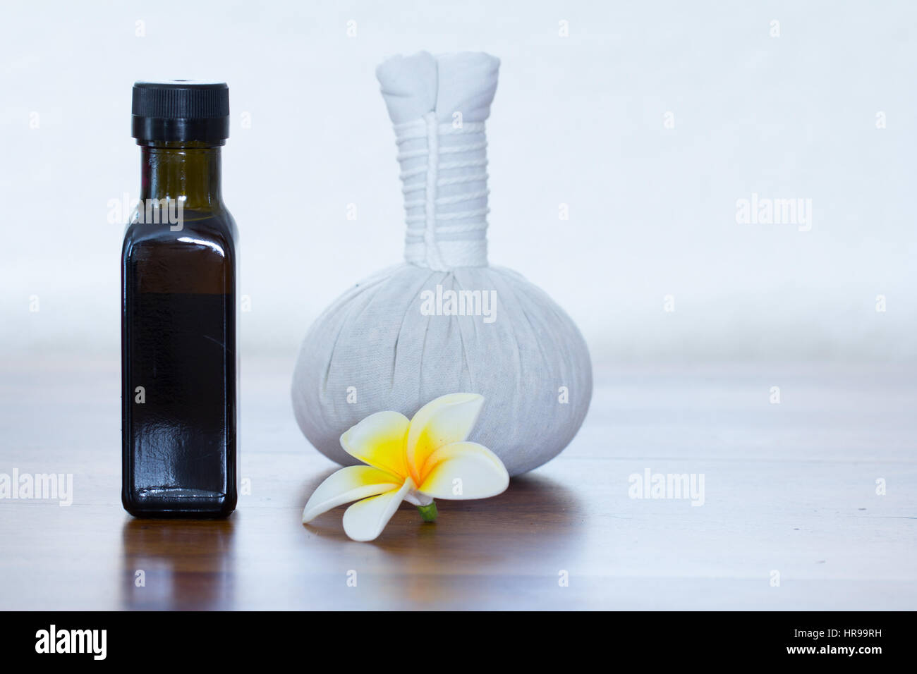 Druck-Ball und die Öl-Massage Stockfoto