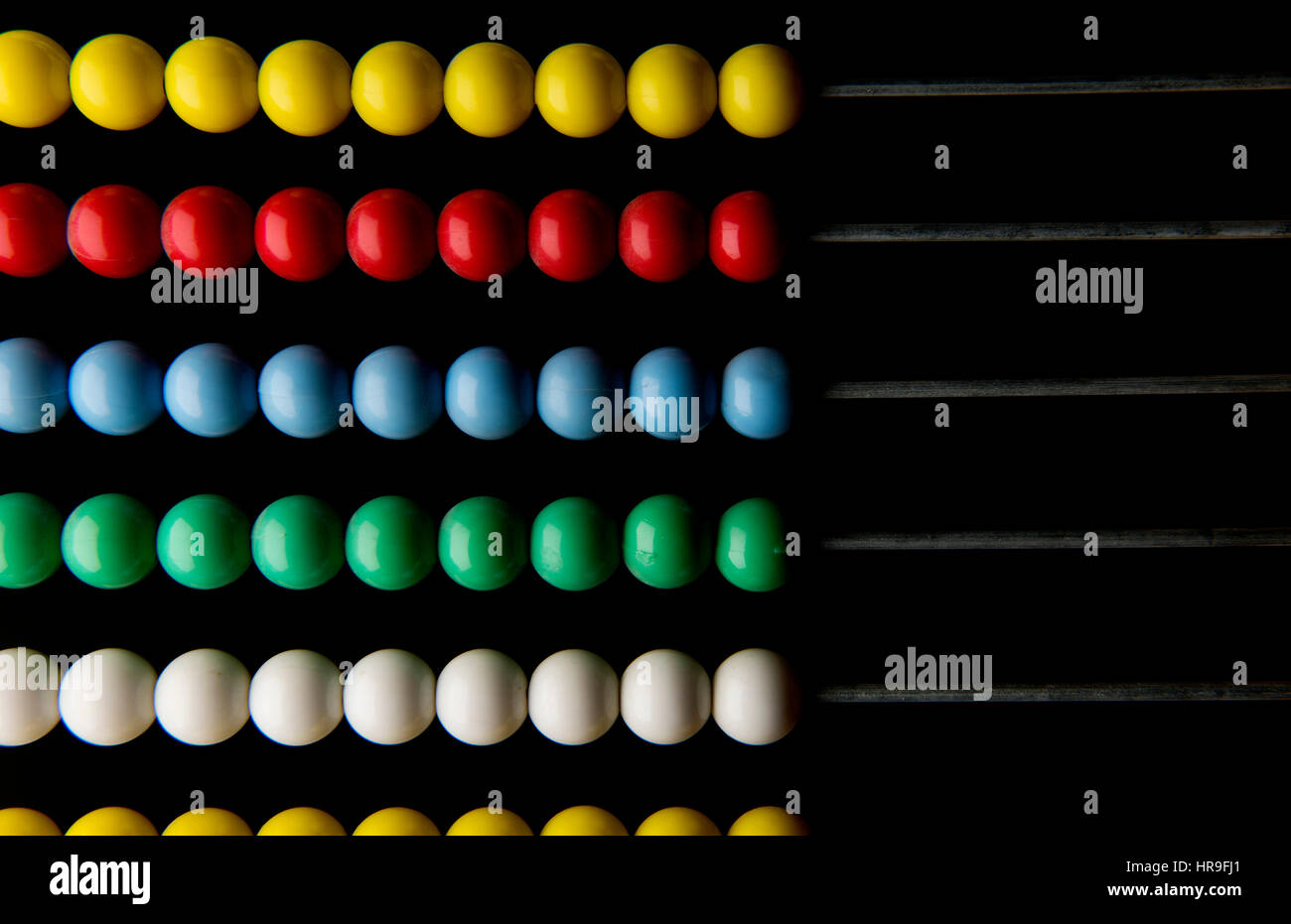 Abacus-Perlen in einem Frame. Februar 2017 farbige Abacus Perlen für die Berechnung besonders in Nahost Trhe verwendet. Stockfoto