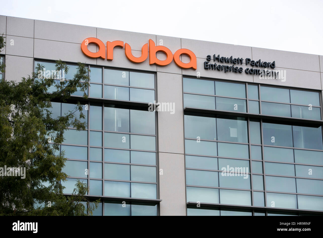 Ein Logo Zeichen außerhalb einer Einrichtung von Aruba Networks in Santa Clara, Kalifornien, am 18. Februar 2017 besetzt. Stockfoto