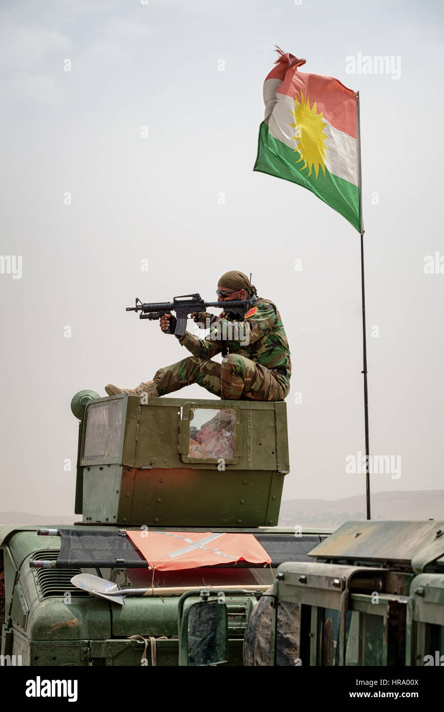 Peshmerga Kräfte auf Mozul Damm nach der Rückeroberung es von ISIS Stockfoto