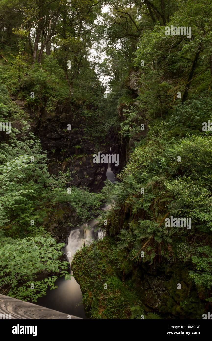 Des Teufels Wasserfall, Comrie, Langzeitbelichtung Stockfoto