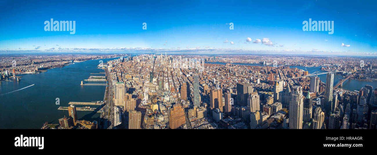 Panorama Luftaufnahme der Skyline von gesamten Manhattan mit Hudson und East River - New York, USA Stockfoto