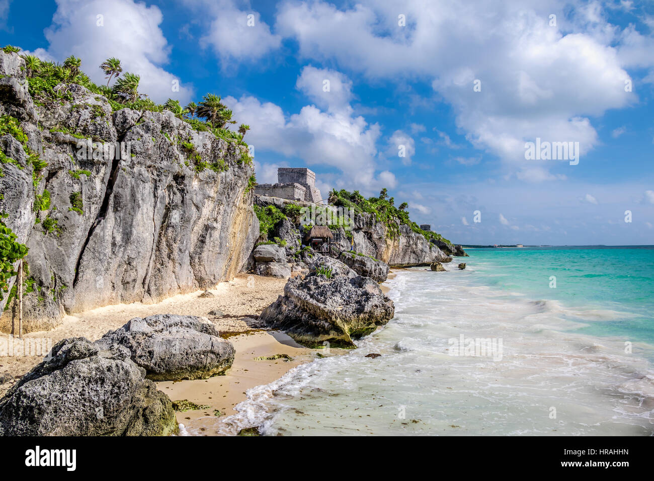 El Castillo und Karibik Strand - Maya-Ruinen von Tulum, Mexiko Stockfoto
