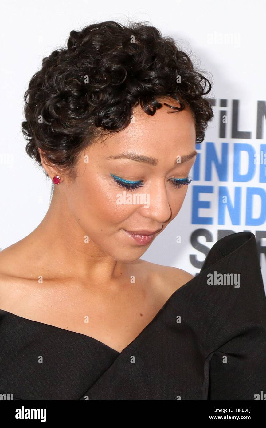 Santa Monica, CA. 25. Februar 2017. Ruth Negga im Ankunftsbereich für 2017 Film Independent Spirit Awards - Ankunft 1, Santa Monica Beach, Santa Monica, CA 25. Februar 2017. Bildnachweis: Priscilla Grant/Everett Collection/Alamy Live-Nachrichten Stockfoto