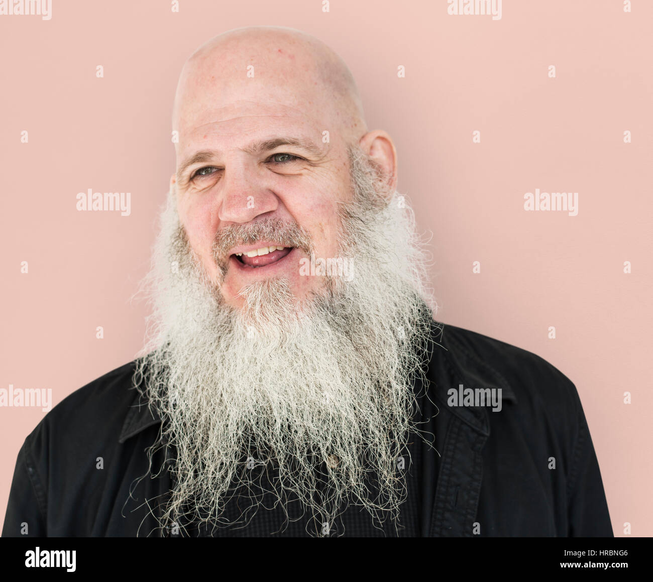 Männer Erwachsenen langen Bart Glatze Lächeln Stockfoto