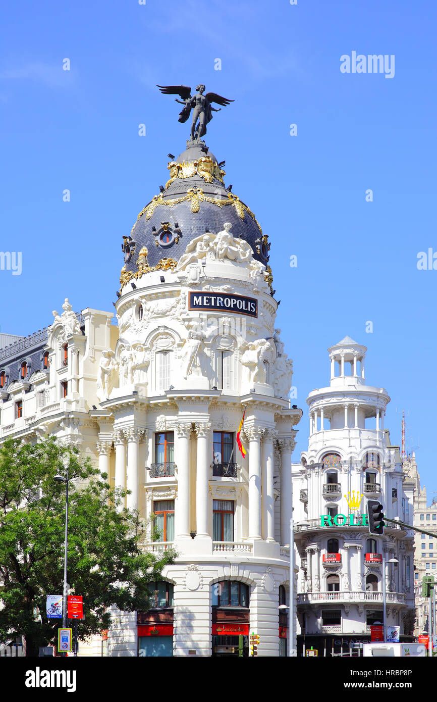 MADRID, Spanien - 1. September 2016: Metropolis Gebäude an der Ecke Calle de Alcalá und Gran Via in Madrid Stockfoto