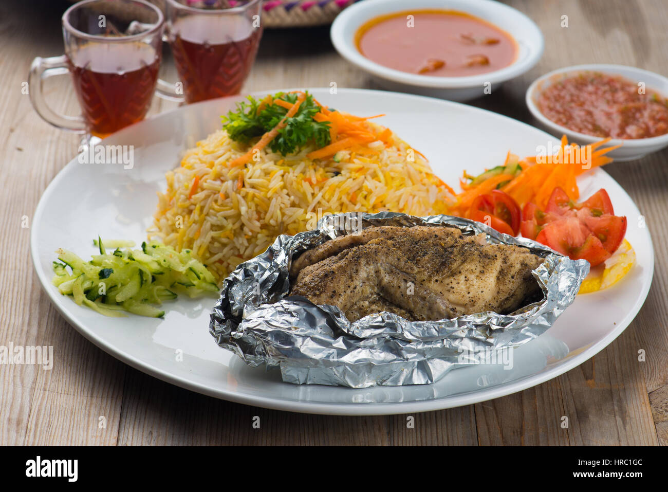 Huhn Madhbi oder Madbi traditionelle arabische Speisen Stockfoto