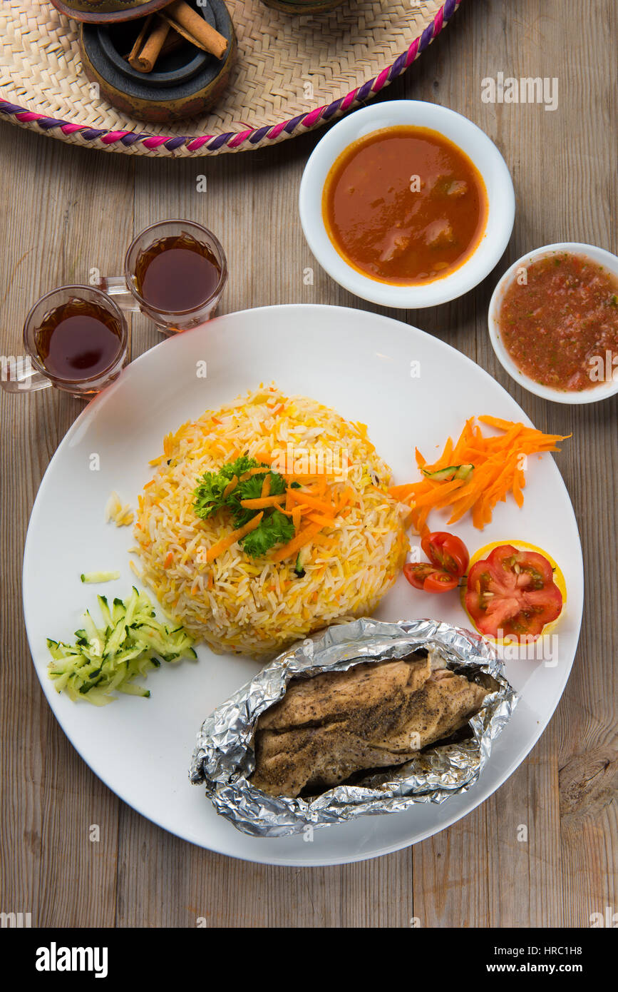Huhn Madhbi oder Madbi traditionelle arabische Speisen Stockfoto