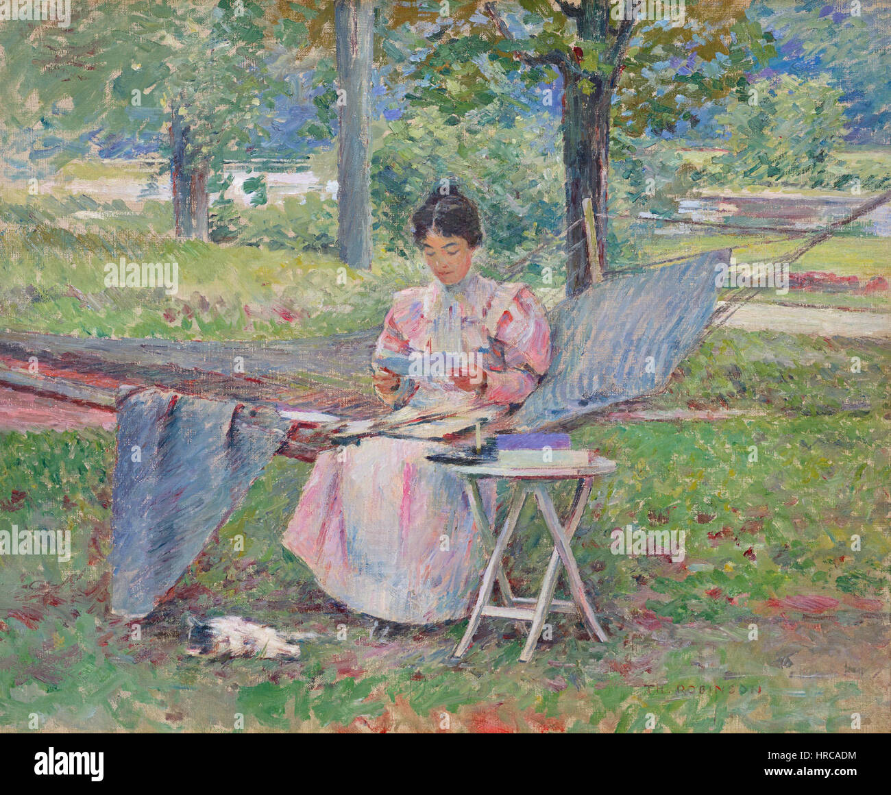 *'Korrespondenz' von Theodore Robinson ist ein Gemälde, das den impressionistischen Stil des späten 19. Jahrhunderts widerspiegelt. Robinson, ein amerikanischer Künstler, zeigt zwei Frauen, die sich in einem Gespräch befinden, mit weichen Pinselarbeiten und hellen Tönen, die typisch für die impressionistische Bewegung sind. Stockfoto