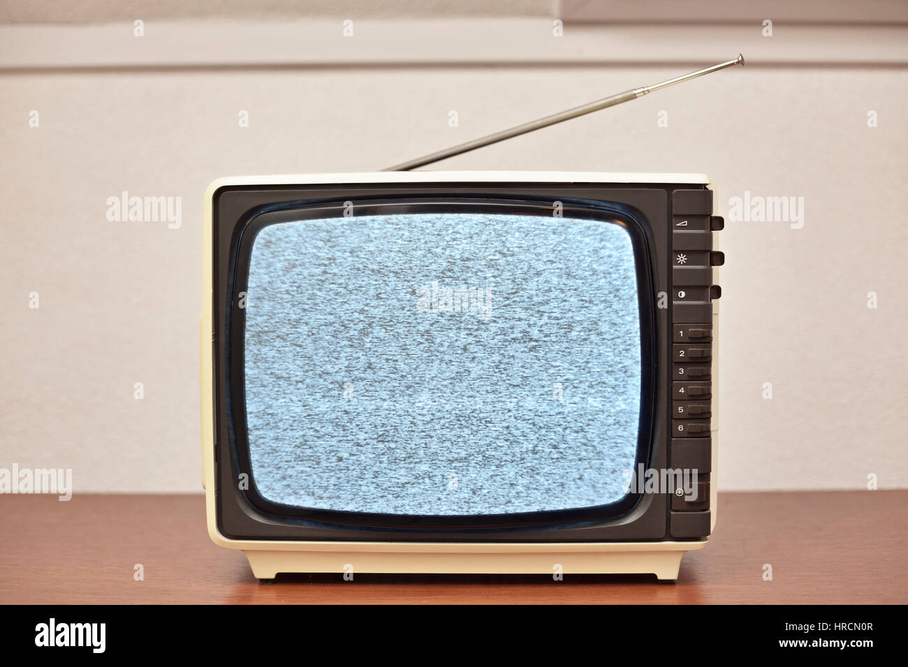 Kleinen Retro schwarz / weiß-Fernsehen ohne Signal. Stockfoto